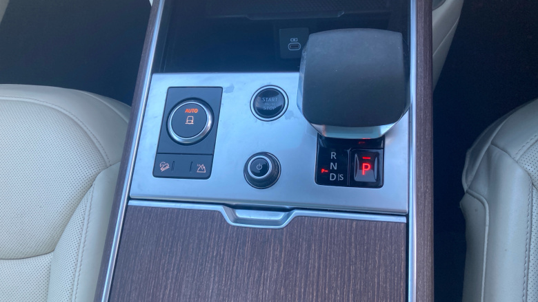 Land Rover Range Rover 3.0 D300 HSE 4dr Auto Diesel Estate